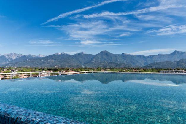 Hotel Medusa Лідо-ді-Камайоре Екстер'єр фото